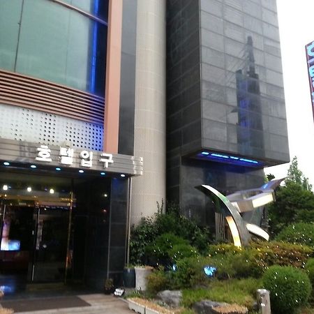 Palace Hotel Cheonan Exterior photo